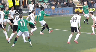 联赛中领头羊球队遭遇一场惨败