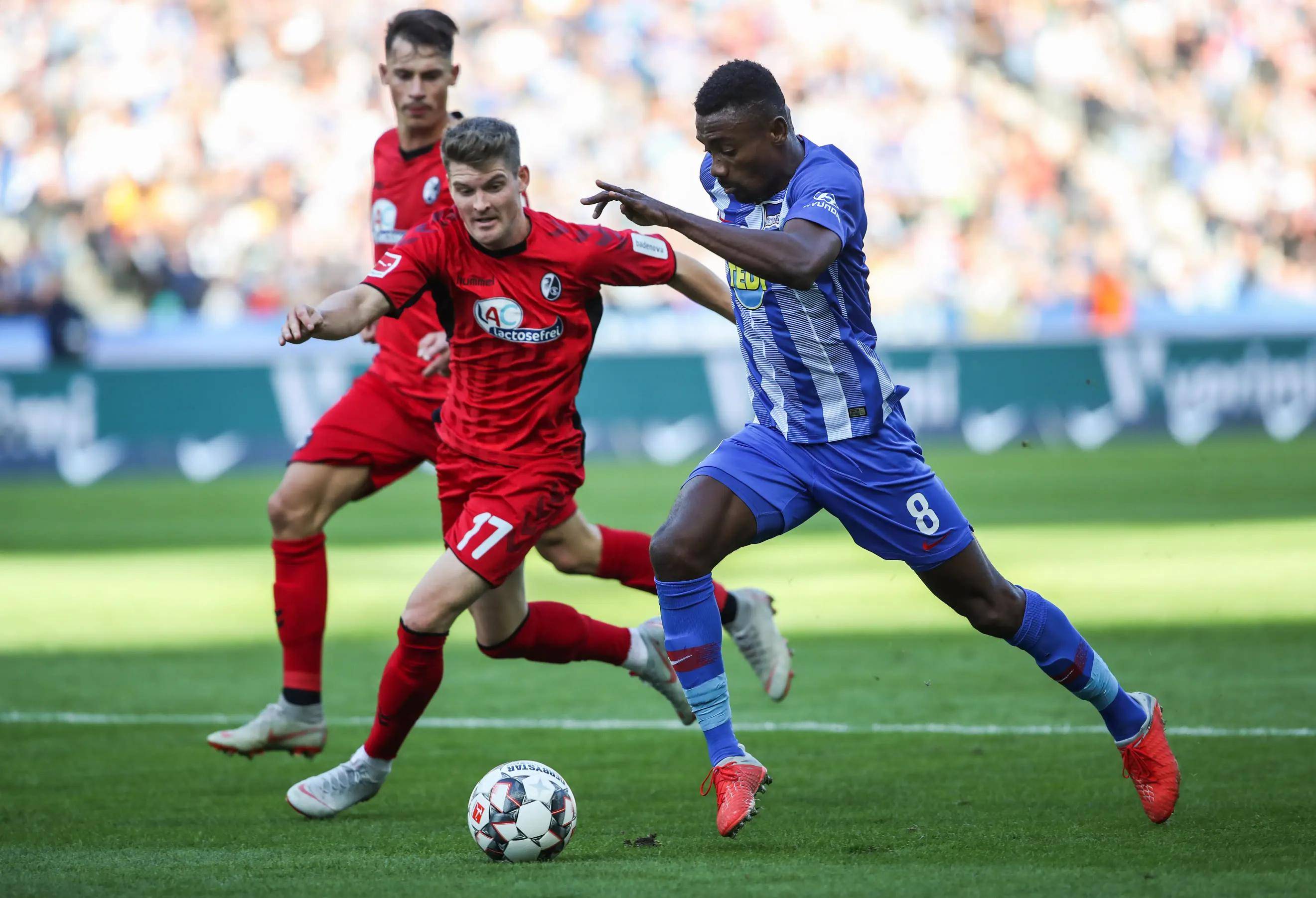 巴塞罗那遭遇阿贾克斯绝杀，遗憾出局的简单介绍