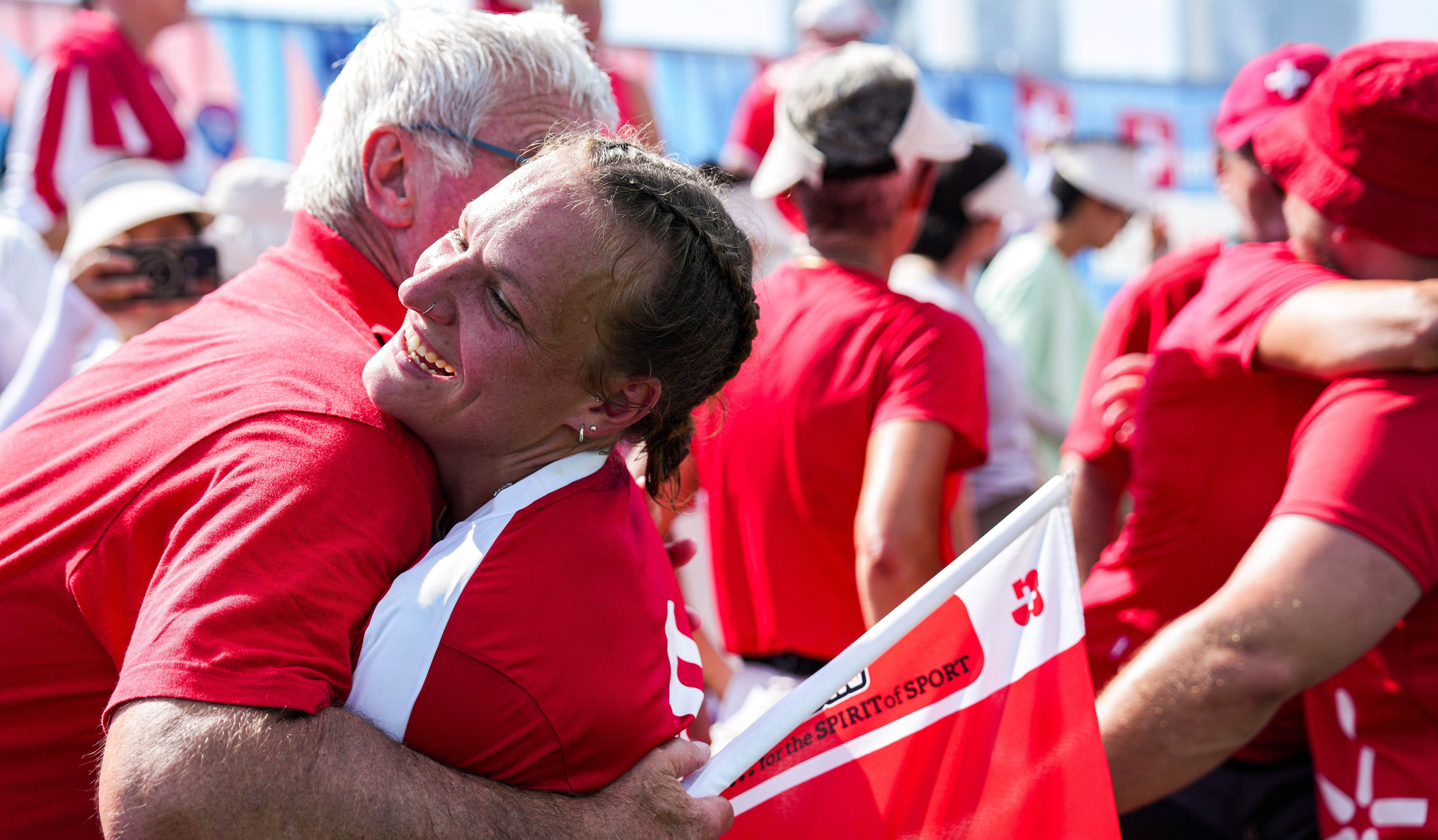 雷火电竞主播-德国队与瑞士队争夺胜利的激烈对决