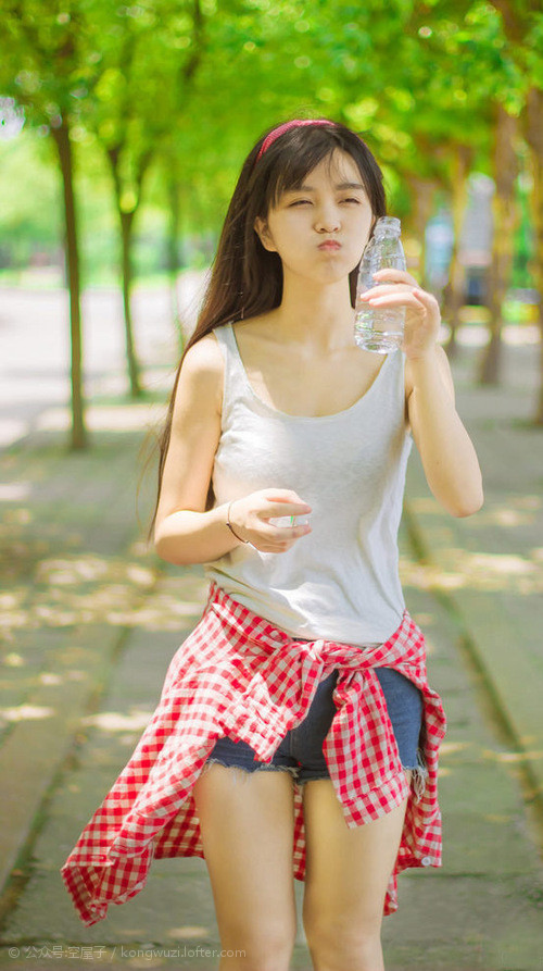 当团队篮球遇见孤星闪耀，从虚拟东决看掘金完胜雄鹿的启示