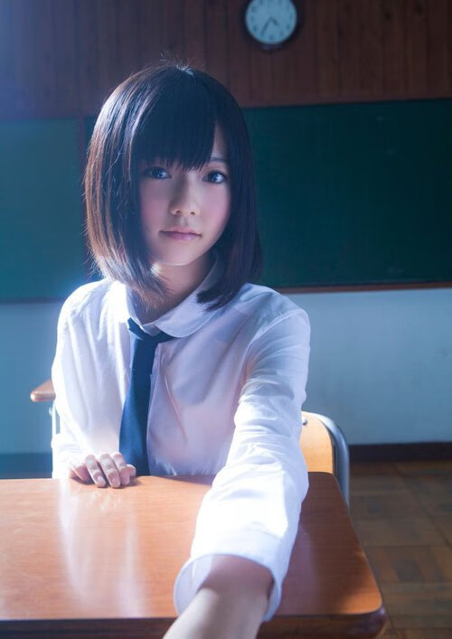 诗在速度的指尖，保罗之夜与赛道上永恒的红色诗篇