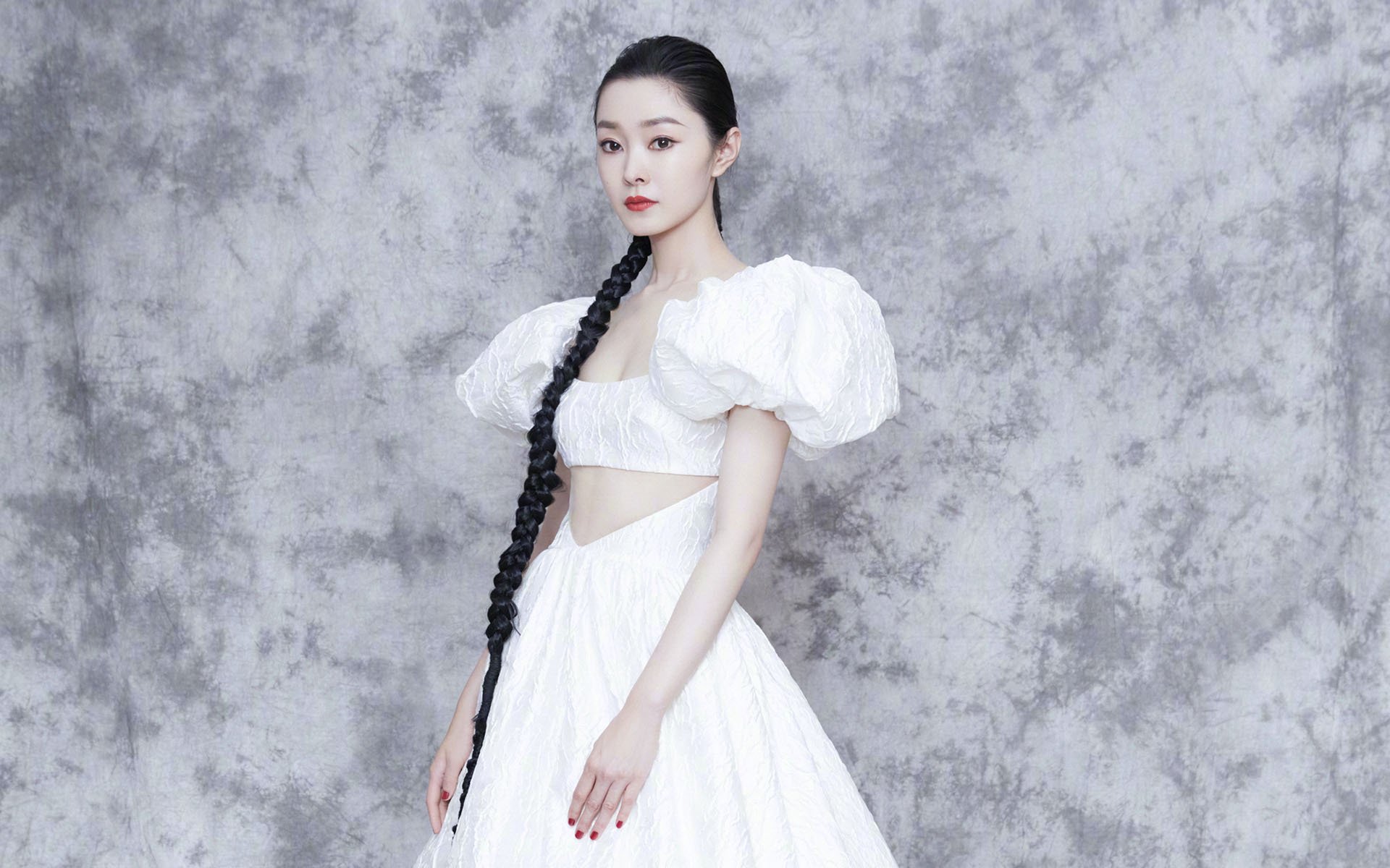 雷火电竞简介-波兰火炮摧垮巴斯克城墙 赖斯补时绝杀书写中场教科书