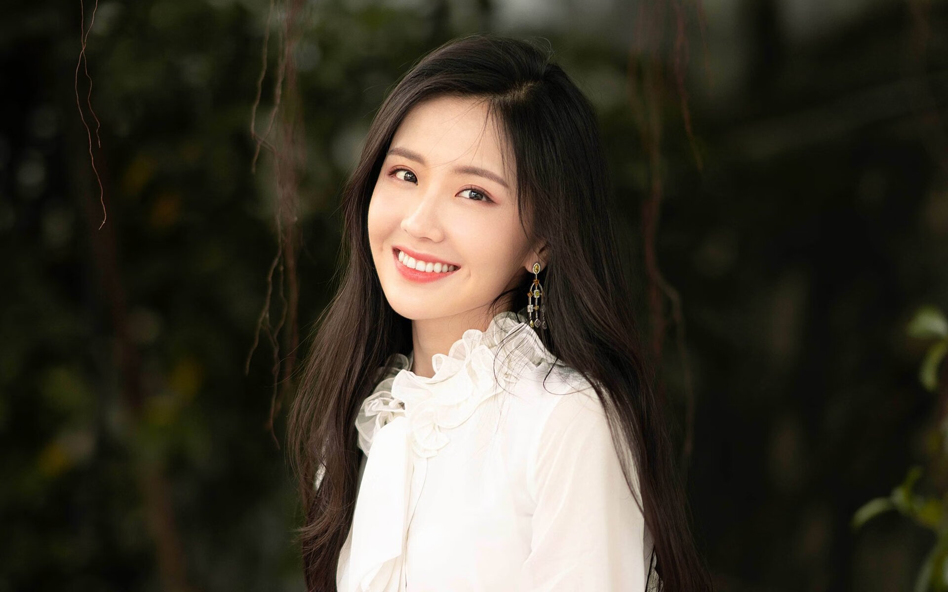 雷火电竞下载-不只是得分王，贝恩打出统治级数据背后，猛龙用体系火力全面压制太阳