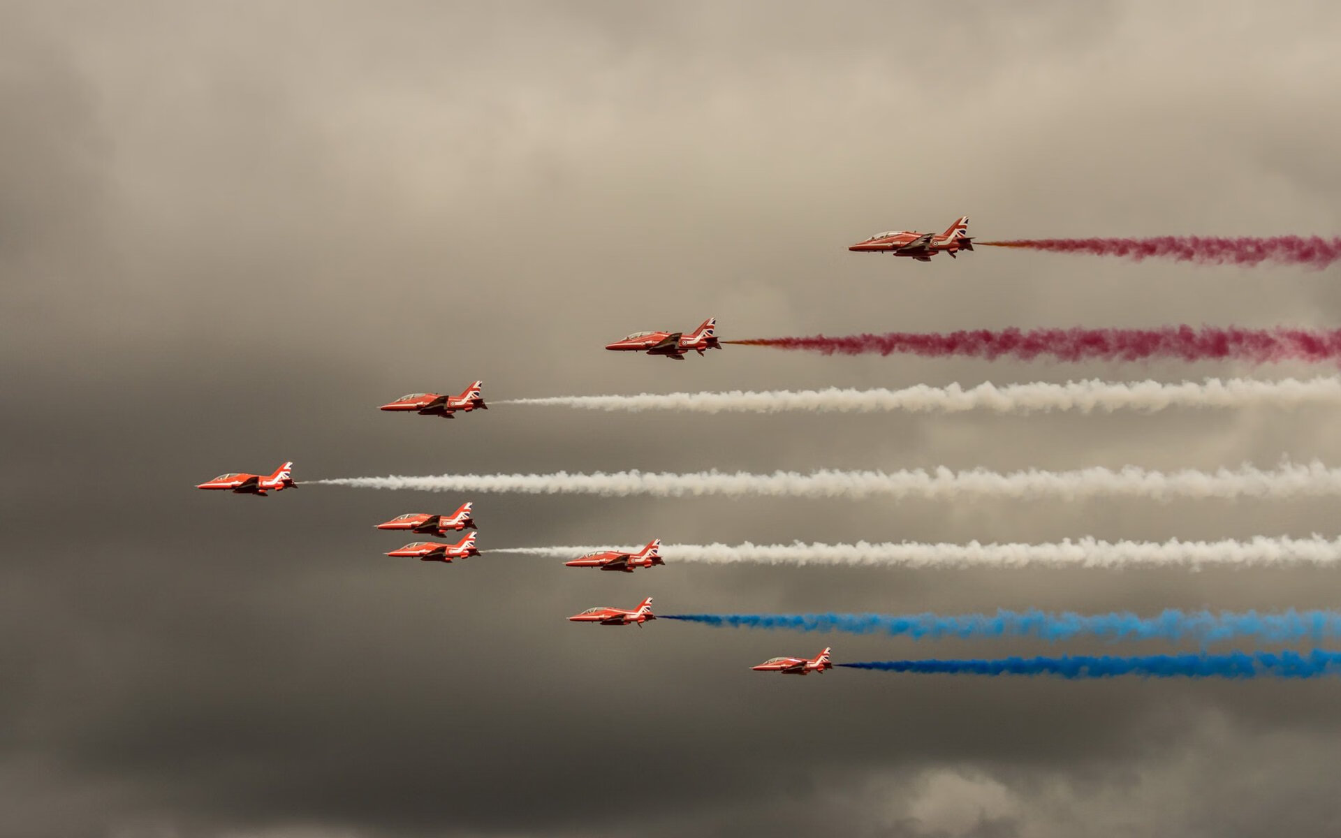 极光乍破铁幕，奥斯梅恩爆发难阻阿森纳钢铁远征